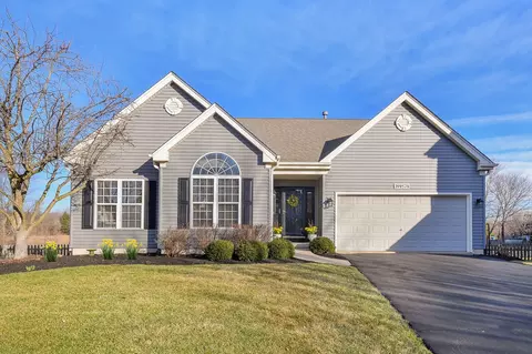 39 W578 Newton Sq, Geneva, IL 60134