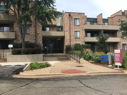 1931 Prairie Sq #234, Schaumburg, IL 60173