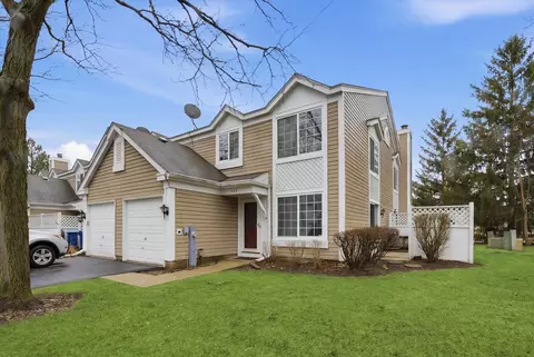 402 Trenton Ct, Aurora, IL 60504