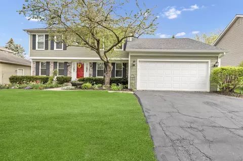 1814 Cambridge Dr, Saint Charles, IL 60174