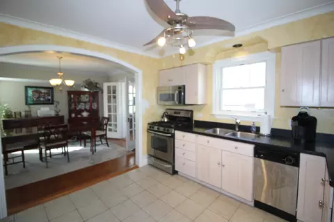Kitchen - 2258 W 115th St, Chicago, IL 60643 photo 1 of 2