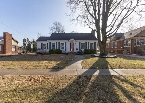 1159 N Kellogg St, Galesburg, IL 61401