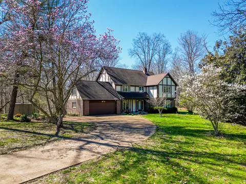 166 Union Grove Rd, Carbondale, IL 62901
