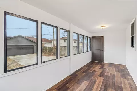 Exterior - 1509 Center St, Des Plaines, IL 60018 photo 7 of 8