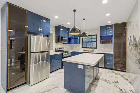 Kitchen - 1509 Center St, Des Plaines, IL 60018 photo 1 of 5