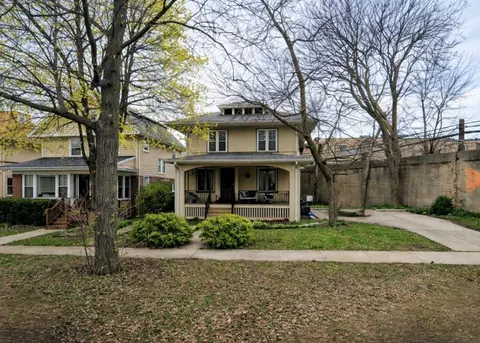 1432 W Chase Ave, Chicago, IL 60626
