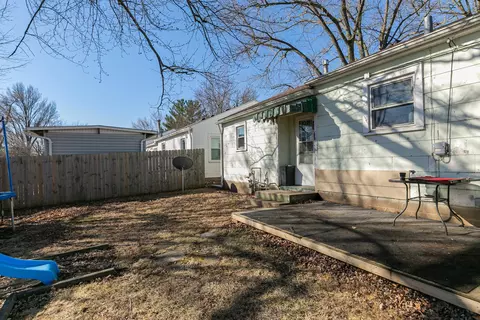 Exterior - 2400 47th St, Moline, IL 61265 photo 4 of 4