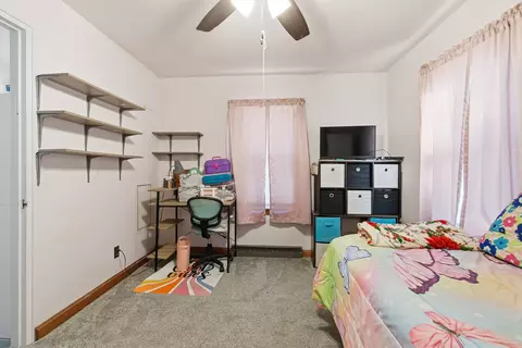 Bedroom - 2400 47th St, Moline, IL 61265 photo 4 of 5