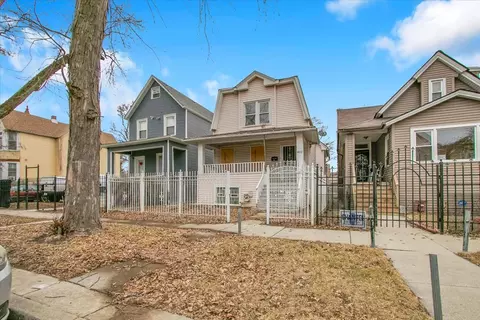 4832 W Ferdinand St, Chicago, IL 60644