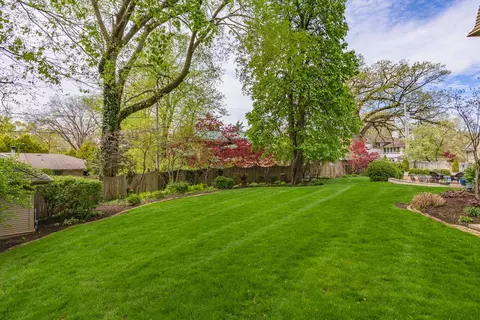 Exterior - 5 Broadway Pl, Normal, IL 61761 photo 13 of 17