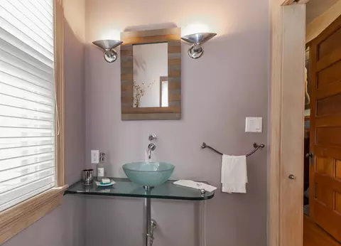 Bath - 5 Broadway Pl, Normal, IL 61761 photo 1 of 6
