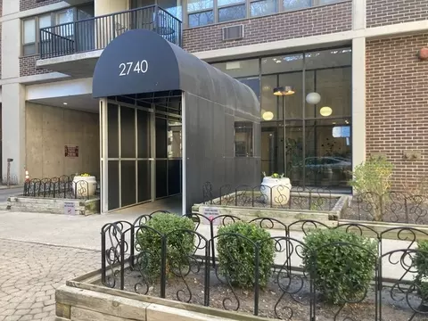 2740 N Pine Grove Ave #19D, Chicago, IL 60614