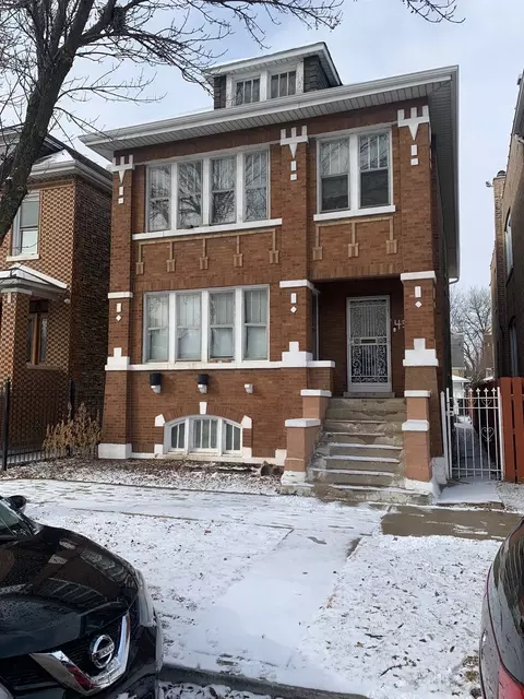 4552 S Christiana Ave, Chicago, IL 60632