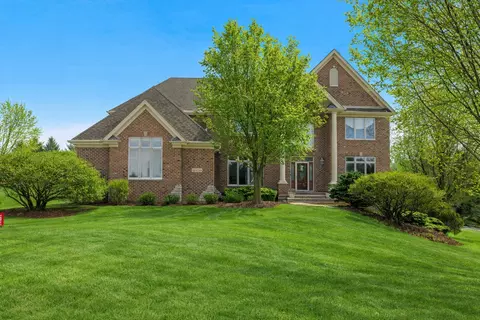 10 N749 Highland Trl, Hampshire, IL 60140