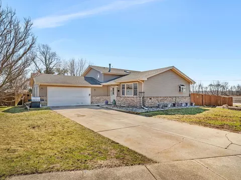 801 Phyllis Dr, Wilmington, IL 60481