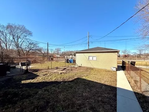 Exterior - 1338 W 108th Pl, Chicago, IL 60643 photo 2 of 3