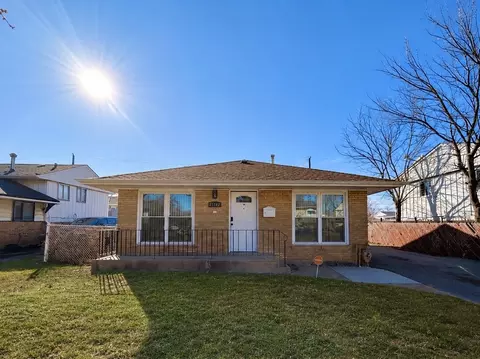 11742 S Racine Ave, Chicago, IL 60643
