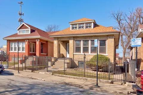 4356 W Cullerton St, Chicago, IL 60623