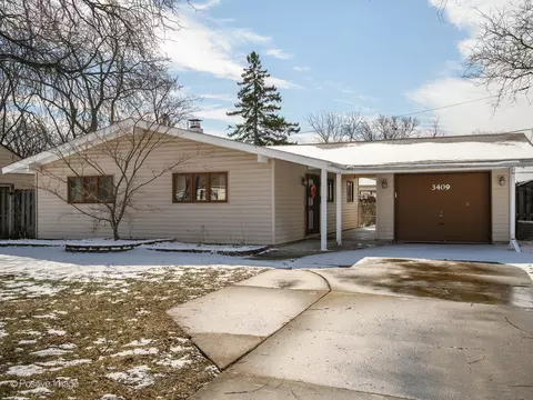 3409 Fairlawn Dr, Glenview, IL 60025