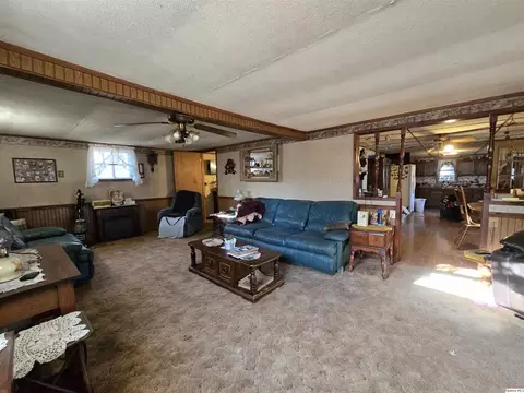 2219 N 1350th Ave, Camp Point, IL 62320 photo 2