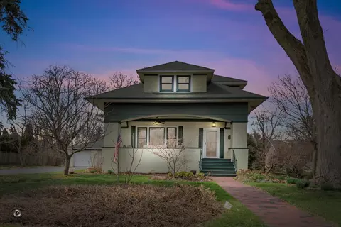 256 Center Rd, Frankfort, IL 60423