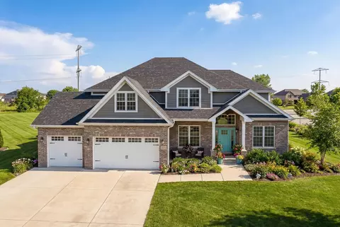 24234 S Sunset Lakes Dr, Manhattan, IL 60442