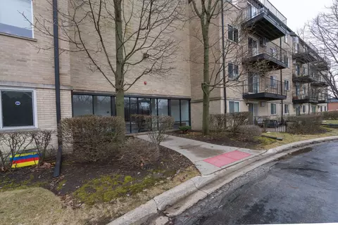 2515 E Olive St #4H, Arlington Heights, IL 60004