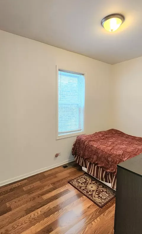 Bedroom - Undisclosed, Chicago, IL 60608 photo 1 of 3