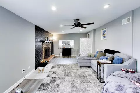 Living - 7944 W 82nd St, Bridgeview, IL 60455 photo 2 of 3