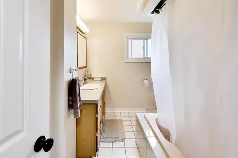 Bath - 7944 W 82nd St, Bridgeview, IL 60455 photo 3 of 4