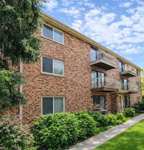 4522 N Milwaukee Ave #3E, Chicago, IL 60630