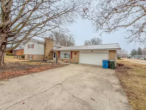 802 E 19th St, Sterling, IL 61081
