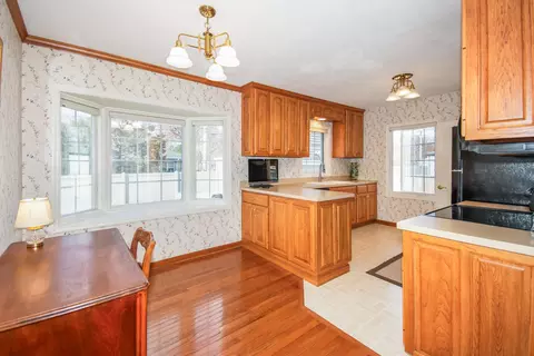 Kitchen - 2110 E Oakland Ave, Bloomington, IL 61701 photo 4 of 4