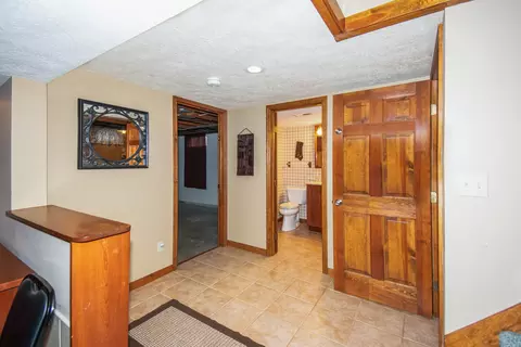 Entry Way - 2110 E Oakland Ave, Bloomington, IL 61701 photo 6 of 7