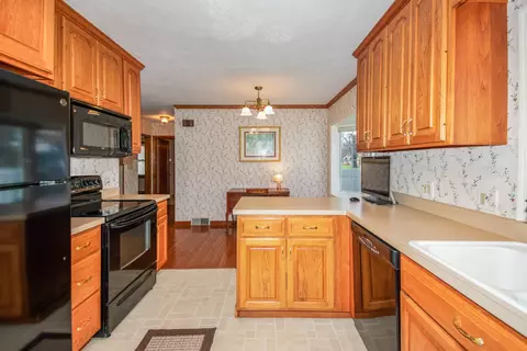 Kitchen - 2110 E Oakland Ave, Bloomington, IL 61701 photo 1 of 4