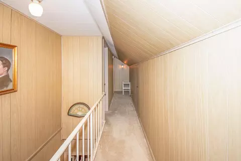 Entry Way - 2110 E Oakland Ave, Bloomington, IL 61701 photo 5 of 7