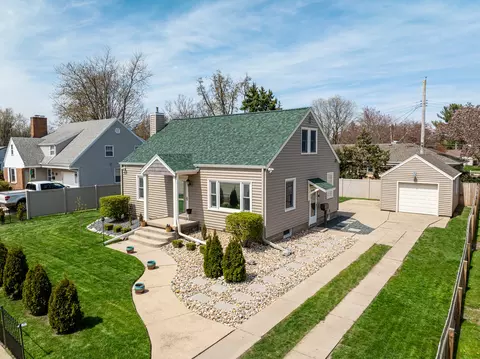 Other - 2110 E Oakland Ave, Bloomington, IL 61701 photo 2 of 9