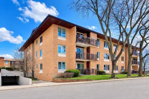 2460 W Talcott Rd #219, Park Ridge, IL 60068