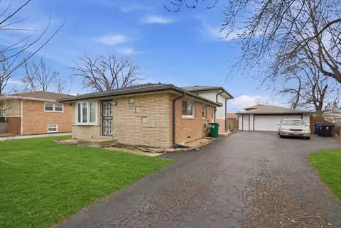 7705 W 80th Pl, Bridgeview, IL 60455
