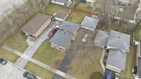 View/Area - 7705 W 80th Pl, Bridgeview, IL 60455 photo 2 of 4