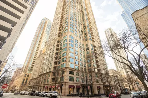 25 E Superior St #705, Chicago, IL 60611