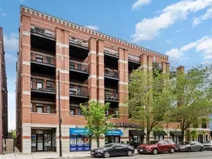 2222 W Belmont Ave #301, Chicago, IL 60618