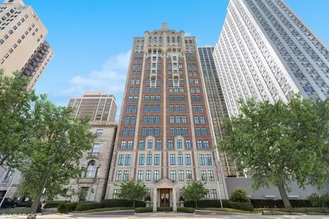 1540 N Lake Shore Dr #8N, Chicago, IL 60610