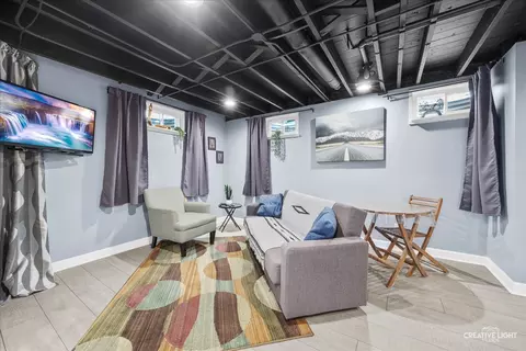 Living - 124 S Rosedale Ave, Aurora, IL 60506 photo 2 of 2