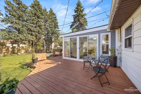 Exterior - 124 S Rosedale Ave, Aurora, IL 60506 photo 6 of 12