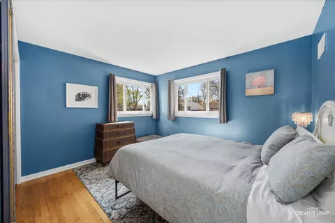 Bedroom - 124 S Rosedale Ave, Aurora, IL 60506 photo 1 of 2
