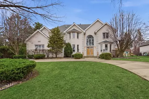 15 W641 81st St, Burr Ridge, IL 60527