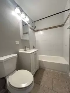 Bath - 2814 E 127th St, Chicago, IL 60633 photo 1 of 2