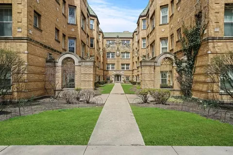 854 Washington Blvd #1, Oak Park, IL 60302