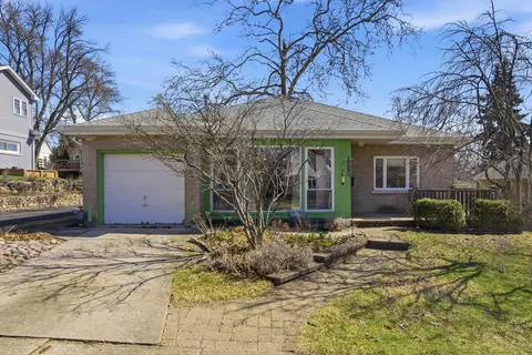 5429 Benton Ave, Downers Grove, IL 60515